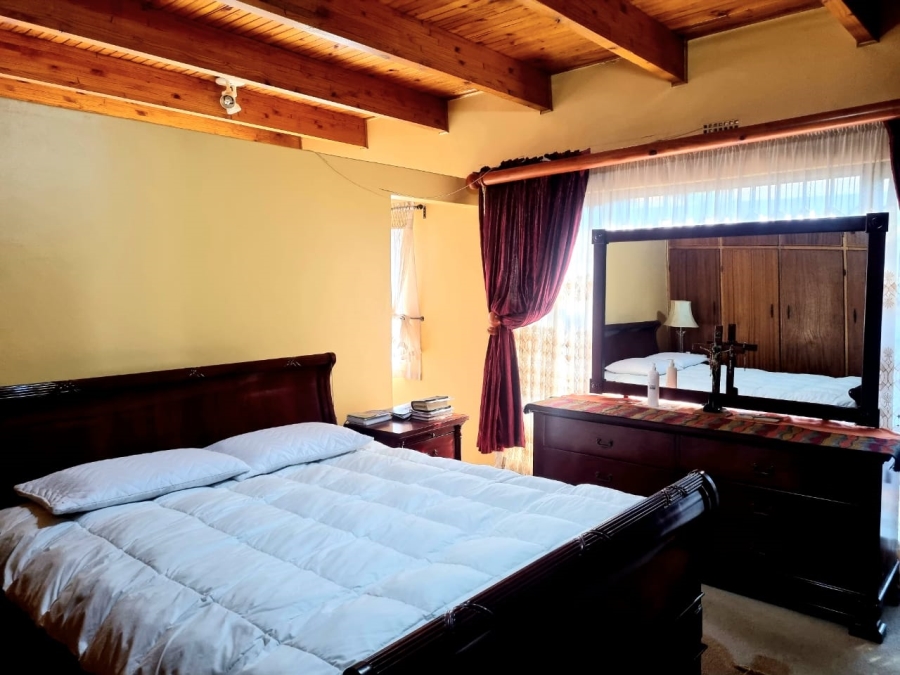 4 Bedroom Property for Sale in Royldene Northern Cape